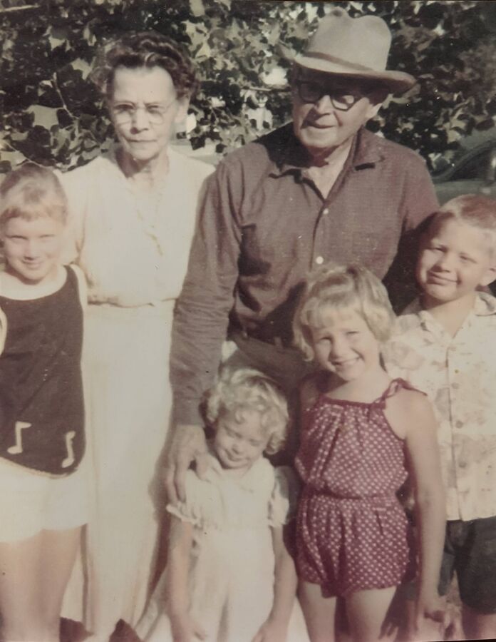 John and Mollie Butler with Blankenship great-grandchildren